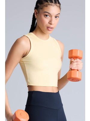 DeFacto Crop Top Bisiklet Yaka Sporcu Atlet E7723AX26SP