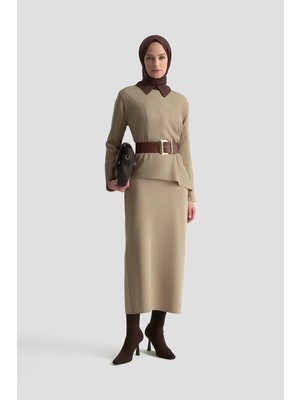 Armine Trend Asimetrik Kesim Çizgi Detaylı Etekli Triko Ikili Takım Sütlü Kahve 25YTD6119