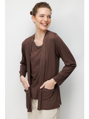 Desen Triko Kadın V Yaka Yakası ve Cep Üstü Zincirli Penye Hırka K.kahve