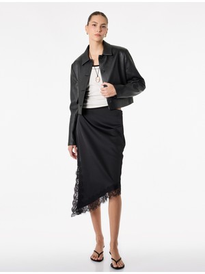 Koton Asimetrik Kesim Normal Bel Dantel Detaylı Saten Etek