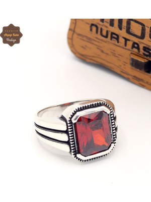 Midyat Nurtaş Gümüş Yakut Taşlı Kareli Model 925 Ayar Gümüş Çocuk Yüzüğü 201025351