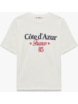 Koton Rahat Kalıp Kısa Kollu Nakışlı Pamuklu Bisiklet Yaka Tişört