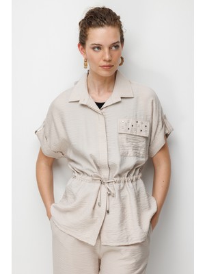 Desen Triko Kadın Belden Bağlamalı Cebi Metal Taşlı Ceket Bej