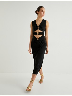 Koton Pencere Detaylı Uzun Elbise Kolsuz Metal Aksesuar Detaylı Yırtmaçlı