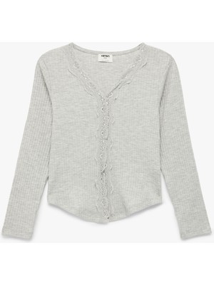 Koton Dantel Detaylı Ribanalı V Yaka Uzun Kollu Tişört