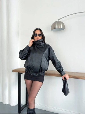 My Lunessa Zra Boğazlı Siyah Düğmeli Oversize Suni Deri Ceket