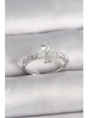 Aesco Mey Ithalat® Pirinç Gümüş Renk Zirkon Taşlı Yonca Model Inci Detay Ayarlanabilir Yüzük