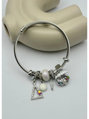 Biju Yılmaz Çelik Silver Taşlı Üçgen Beyaz Istiridye Charmlı Pandora Bileklik - 26BLK62