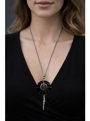 Gönülden Tasarım Zincir Püsküllü Kadın Kolye