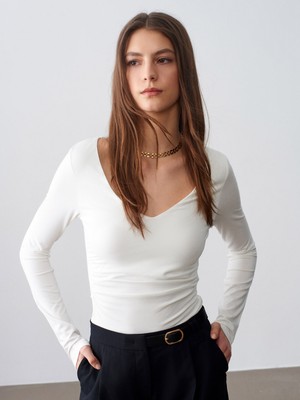 Dilvin 32780 V Yaka Büzgülü Top-Ekru
