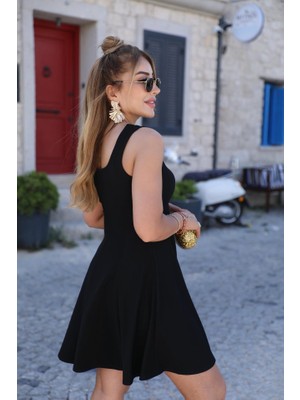 Adisia Kadın Kare Yaka Mini Elbise