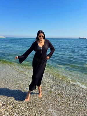 Derin Yaka Detaylı Standart Beden File Plaj Elbisesi