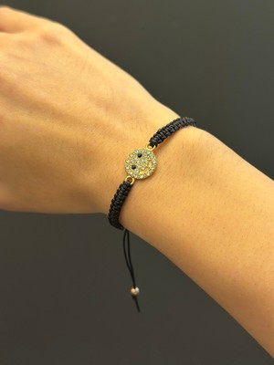 Gönülden Tasarım Zirkon Taşlı Gülen Surat Kadın Ip Makrome Bileklik