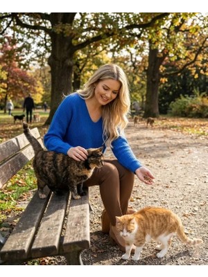 Urumday Kadın V Yaka Kazak