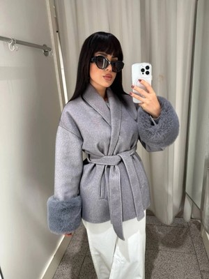 Kürk Detaylı Kemerli Kadın Ceket