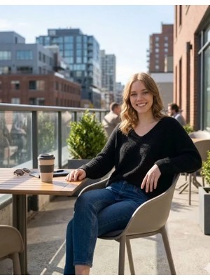 Urumday Kadın V Yaka Kazak