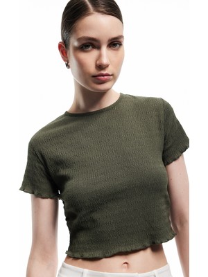 Koton Bisiklet Yaka Kısa Kollu Slim Fit Dokulu Crop Tişört