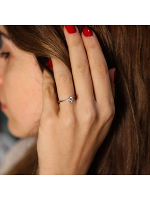 Nusret Takı 925 Ayar Gümüş 0,60 Ct Görünümlü Tektaş Yüzük