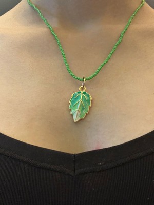 Gönülden Tasarım Çelik Yaprak Uçlu Yelik Boncuklu Kadın Kolye 21 cm
