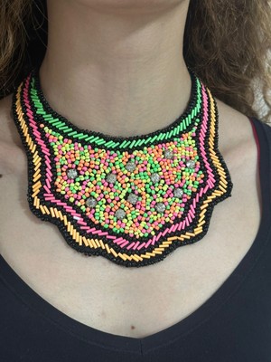 Gönülden Tasarım El Işlemesi Boncuklu Renkli Taşlı Kaldın Kolye