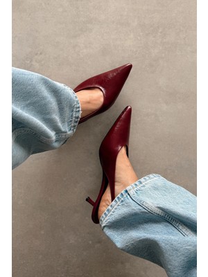 Nope21 Monica Bordo Stiletto