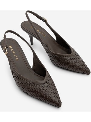Marjin Kadın Stiletto Arkası Açık Atkılı Örgü Desen Ayarlanabilir Bantlı Kısa Topuklu Ayakkabı Berfa Kahve
