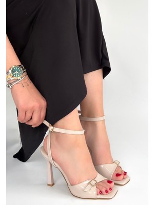 Kendim Fashion Hoste Bej Rugan Topuklu Bilekten Kemerli Ayakkabı
