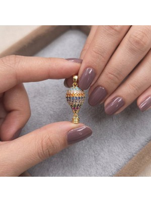 Museum Of You Kadın Kolye Ucu 14K Altın Kaplama Renkli Zirkon Taşlı Sıcak Hava Balonu - Minimalist Tasarım