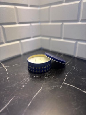 El Yapımı Lacivert Metal Kutulu 3 Fitilli Kokusuz Dekoratif Mum – Kapaklı Şık Tasarım