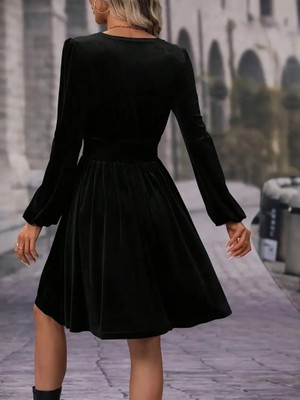 Munn Collection Kadın Uzun Kollu Kruvaze Yaka Beli Lastikli Kiloş Kadife Elbise