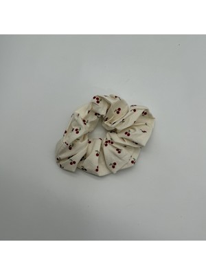 Mare Accessories Kiraz Desenli Krem Scrunchie Toka