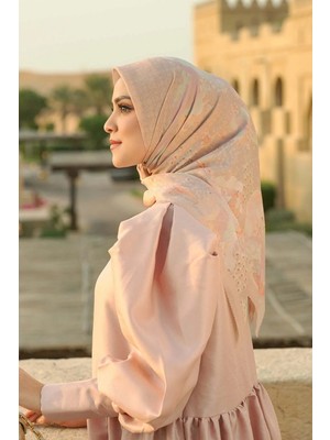 Buttonscarves Arabian Night Kare Eşarp - Cave