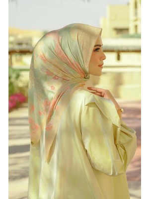 Buttonscarves Arabian Night Kare Eşarp - Coin