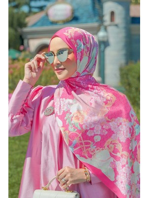 Buttonscarves Wonderland Saten Şal - Raspberry
