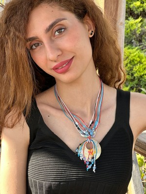 Gönülden Tasarım Deniz Kabuğu Boncuklu Deri Kayış Kadın Kolye 30 cm