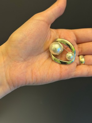 Gönülden Tasarım Inci Boncuklu Tasarım Broş Yaka Iğnesi Giyim Aksesuarı 4x3 cm