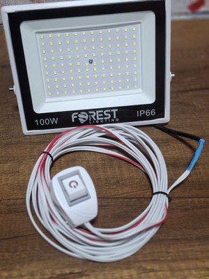 forest 100 Watt LED Beyaz Işık Projektör Seyyar Aç Kapat Anahtarlı T 5metre Aydınlatma IP65 Dış Mekan Dayanıklı Tak Çalıştır