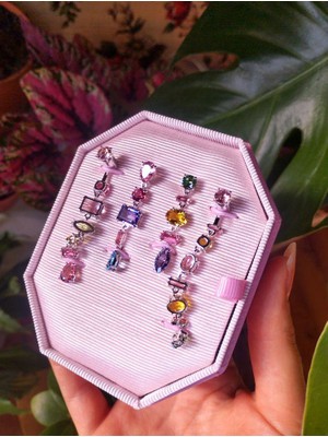 Gema Küpe Sallantılı Renkli Küpe ( Altın Renktir )