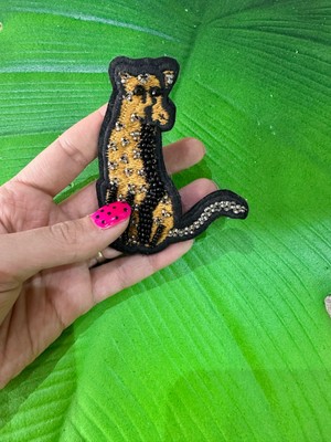 Gönülden Tasarım Nakış Boncuk Işleme Köpek Broş Yaka Iğnesi Giyim Aksesuarı 9x7 cm