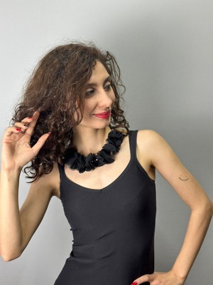 Gönülden Tasarım Siyah Tüllü Boncuklu Bağlama Kadın Kolye