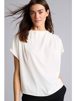 DeFacto Regular Fit Degaje Yaka Saten Kısa Kollu Bluz H5422AX26SP