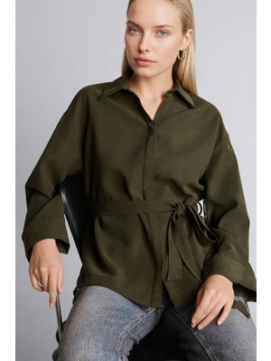 DeFacto Relax Fit Gömlek Yaka Uzun Kollu Gömlek G9137AX26SP