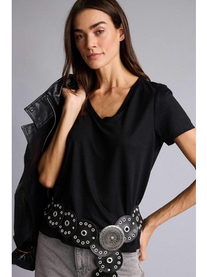 DeFacto Regular Fit V Yaka Basic Düz Kısa Kollu Tişört W9204AZ26SM