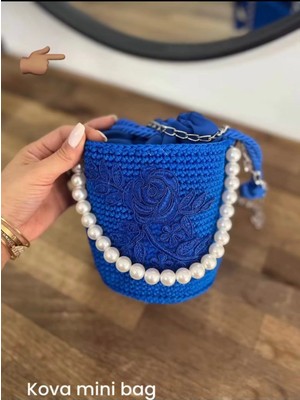 Inci Detaylı El Yapımı Örgü Kadın Omuz Çantası – Zincir Askılı Şık Tasarım Mini Çanta