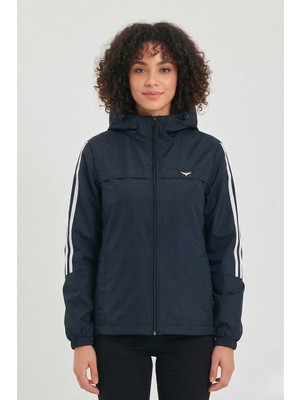 Level High Kadın Spor Yağmurluk Lacivert – Kapüşonlu, Beyaz Şerit Detaylı, Hafif Rüzgarlık, Outdoor Mevsimlik