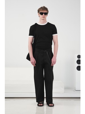 Giesto Kontrast Detaylı Bisiklet Yaka Siyah T-Shırt