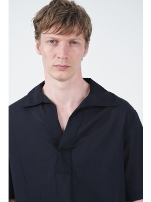 Giesto Yarım Patlı Siyah Vual Gömlek