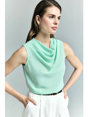 Sateen Degaje Yaka Kolsuz Bluz - Mint