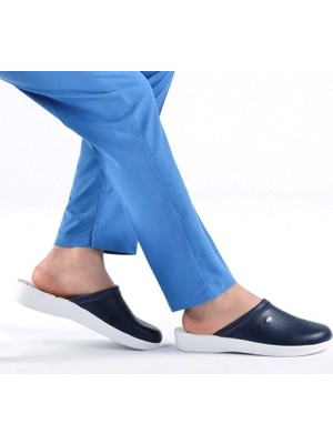 Gezer Kadın 4 Nokta Lacivert Sabo Terlik Hafif Yapı ile Günlük Kullanım İçin İdeal