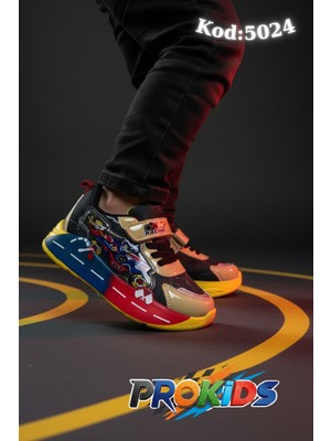 Prokids Işıklı ve Eğlenceli: Yarış Temalı Cırtlı Erkek Çocuk Spor Ayakkabı